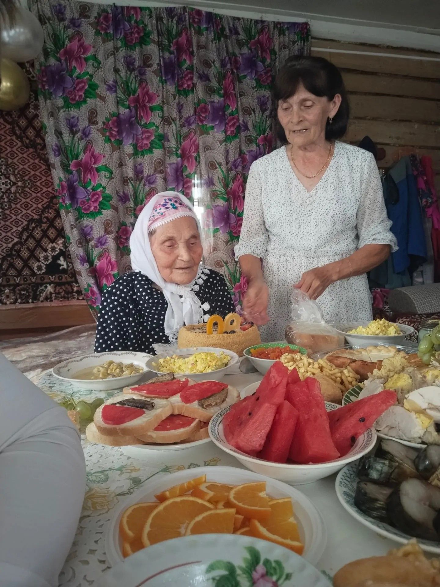 В Нурлатском районе 90-летний юбилей отмечает труженица села Минсара Мустафина