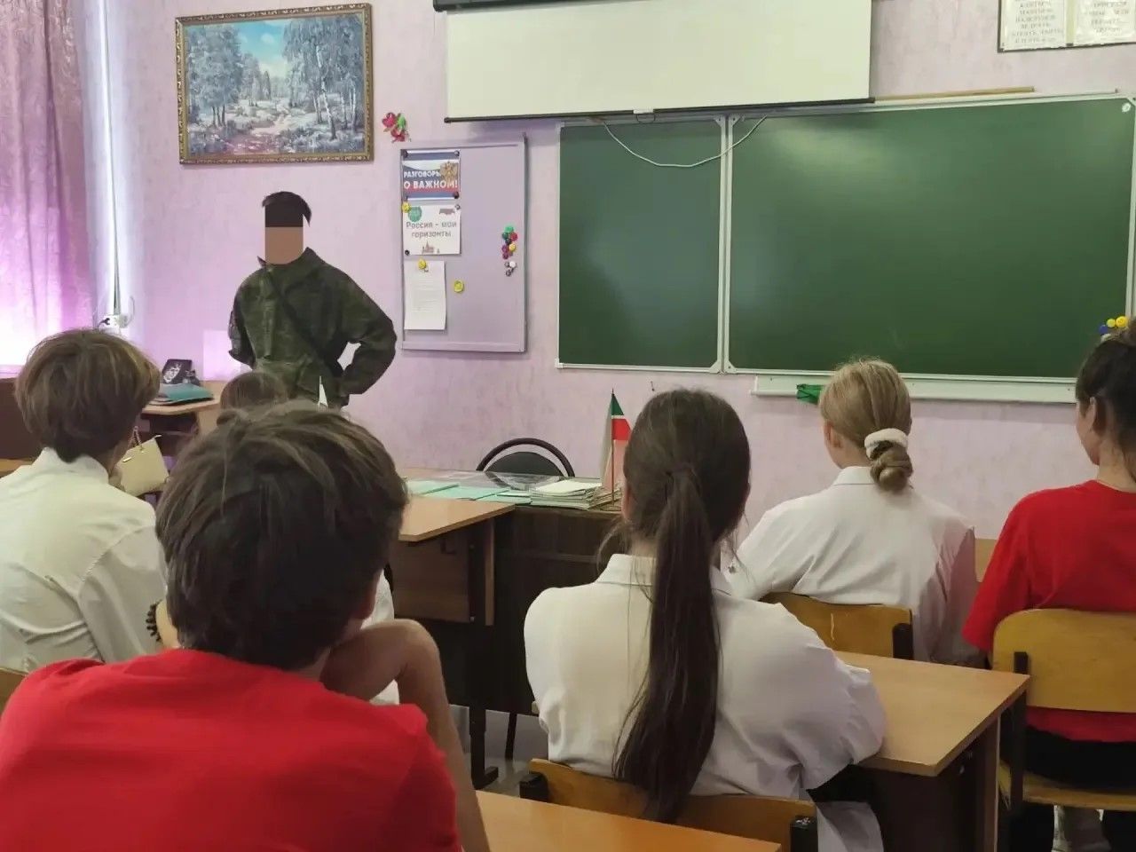 Иске Чаллы мәктәбендә махсус хәрби операция сугышчысы белән очрашу узды