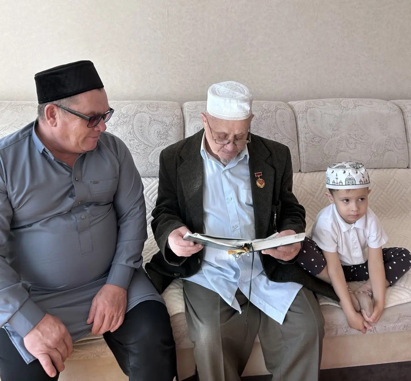 Шарифулла Шайдуллин из Нурлата отмечает 90-летний юбилей