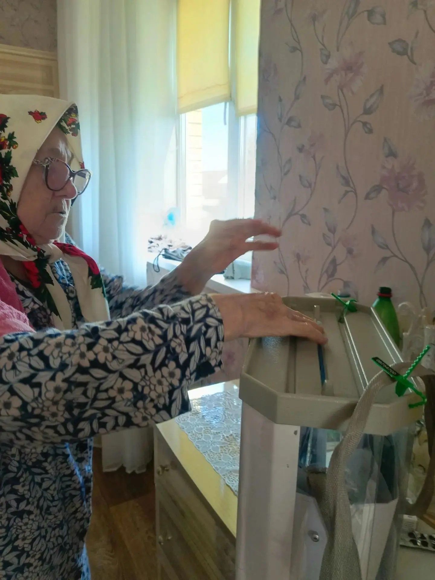 На участке в КДЦ «Грани» голосуют семьями и целыми поколениями