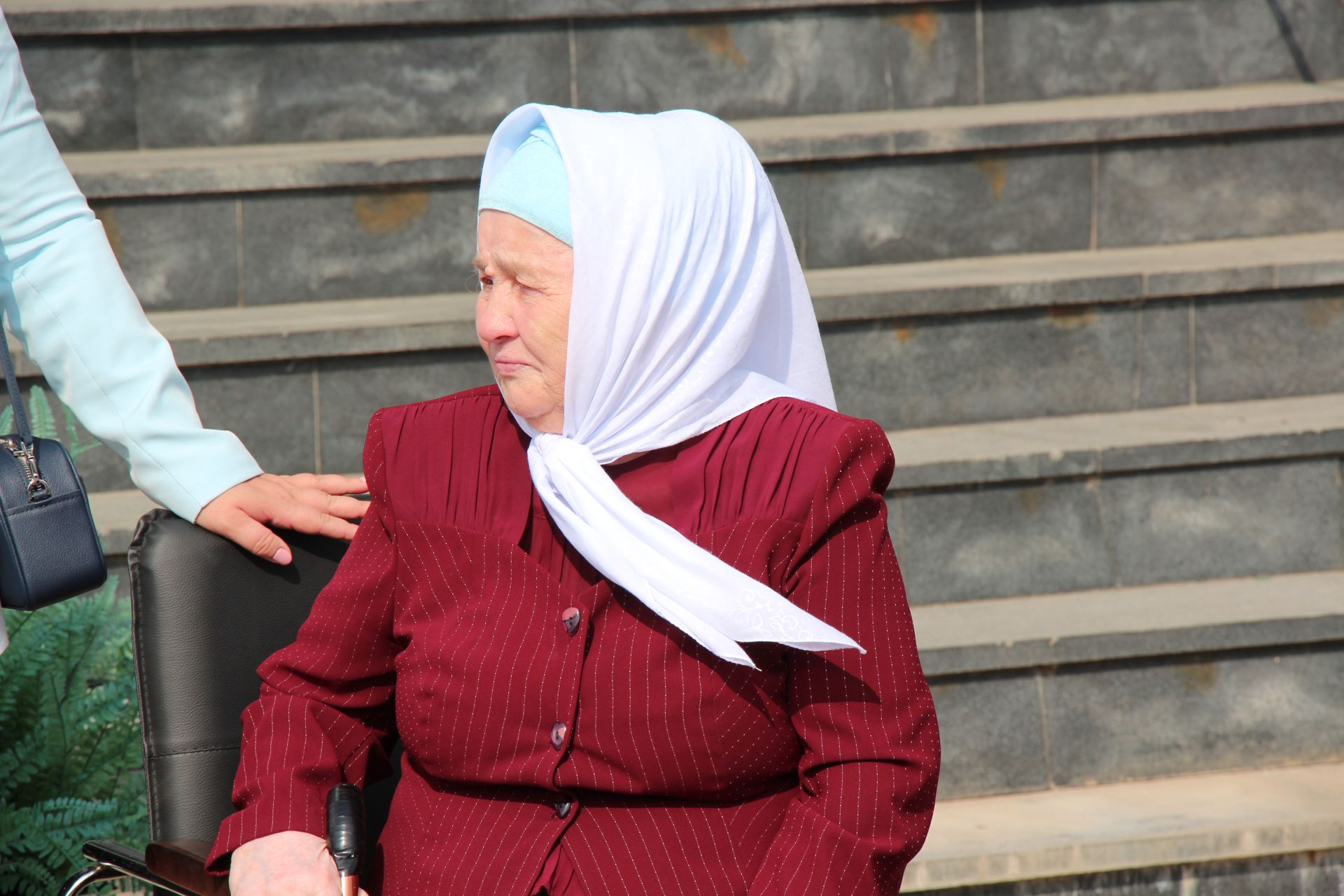 В Нурлате торжественно открыли мемориальную доску памяти Алмаза Ахметшина