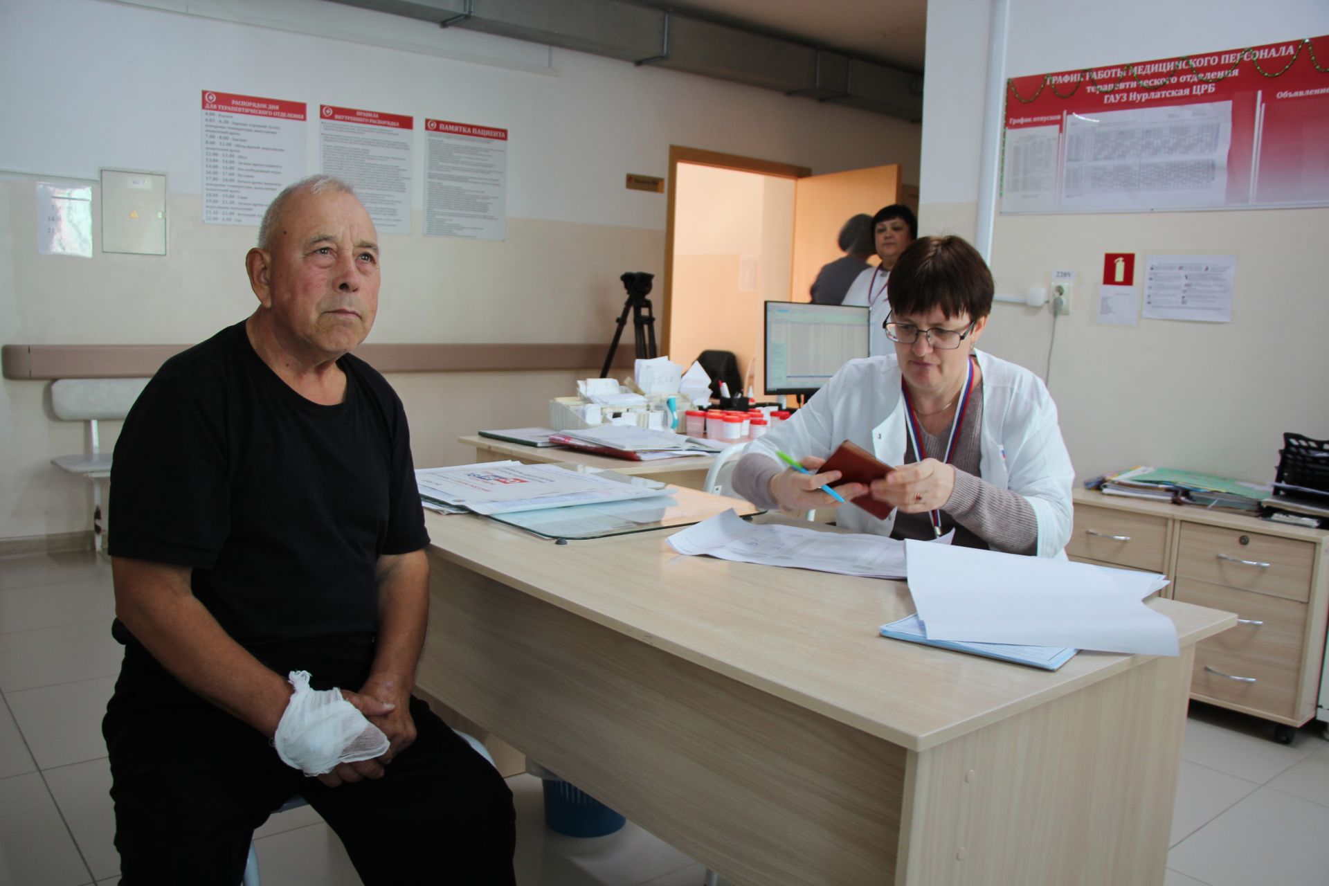 В Нурлате пациенты ЦРБ голосовали прямо в больничных палатах