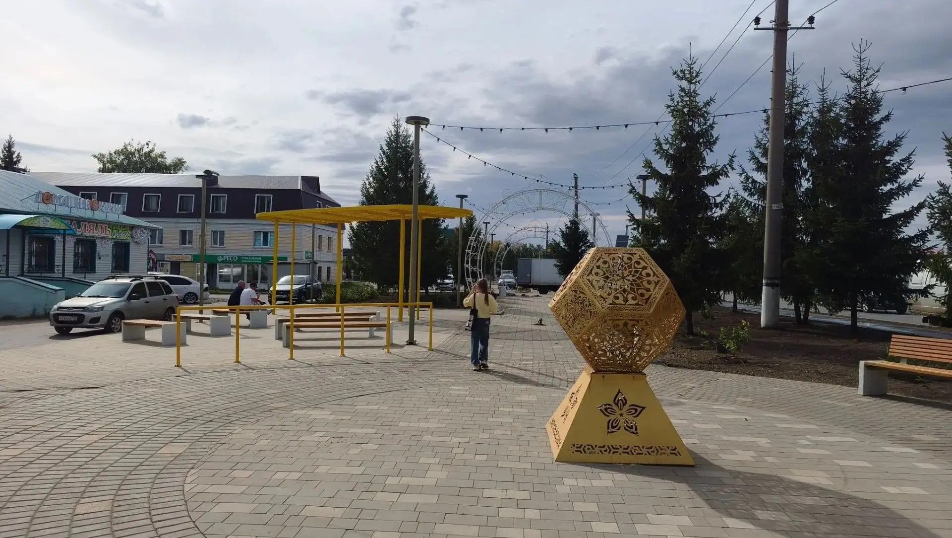 В Нурлате благоустроили сквер у автовокзала
