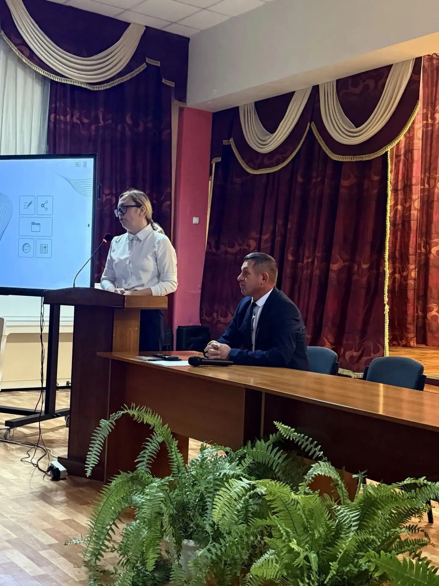 В Нурлатской гимназии обсудили безопасность детей с родителями