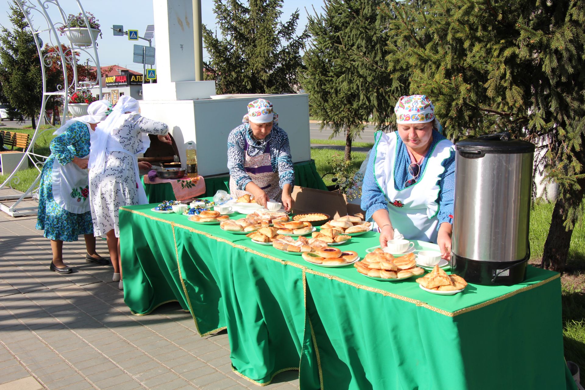 В Нурлате открылся обновленный сквер «Привокзальный»