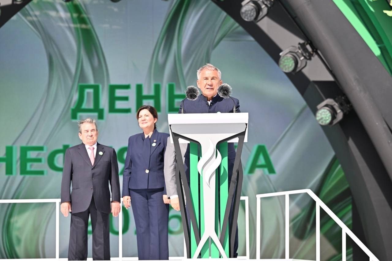 Глава Нурлатского района принял участие в Дне нефтяника в Альметьевске