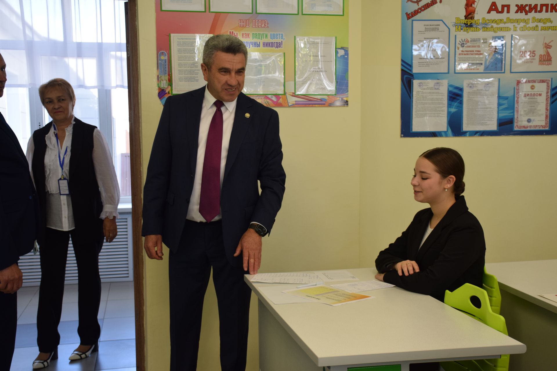 Министр образования и науки Татарстана Ильсур Хадиуллин с рабочим визитом посетил Нурлат