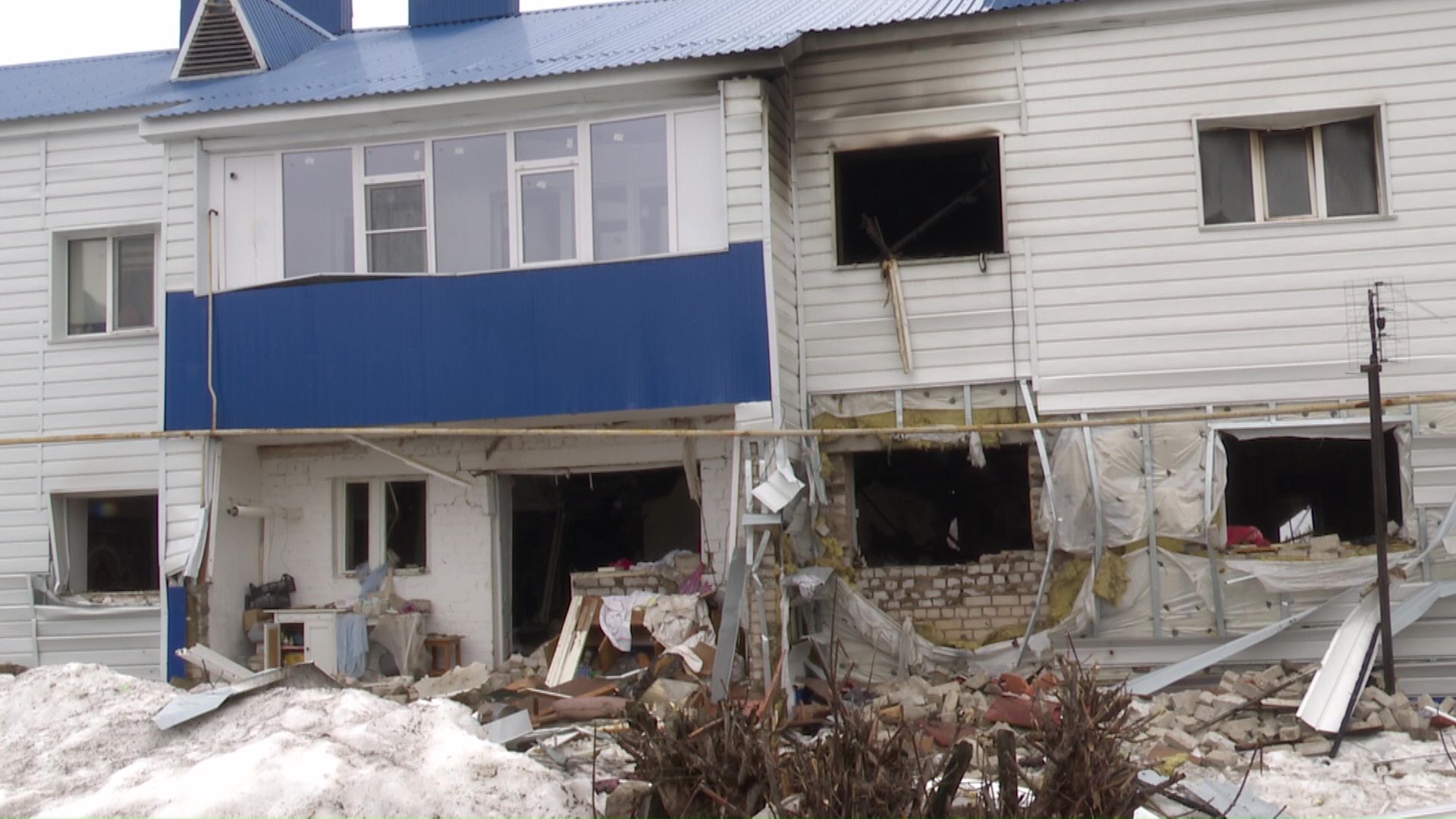 В Нурлате ведется работа с пострадавшими жильцами дома, где произошел взрыв