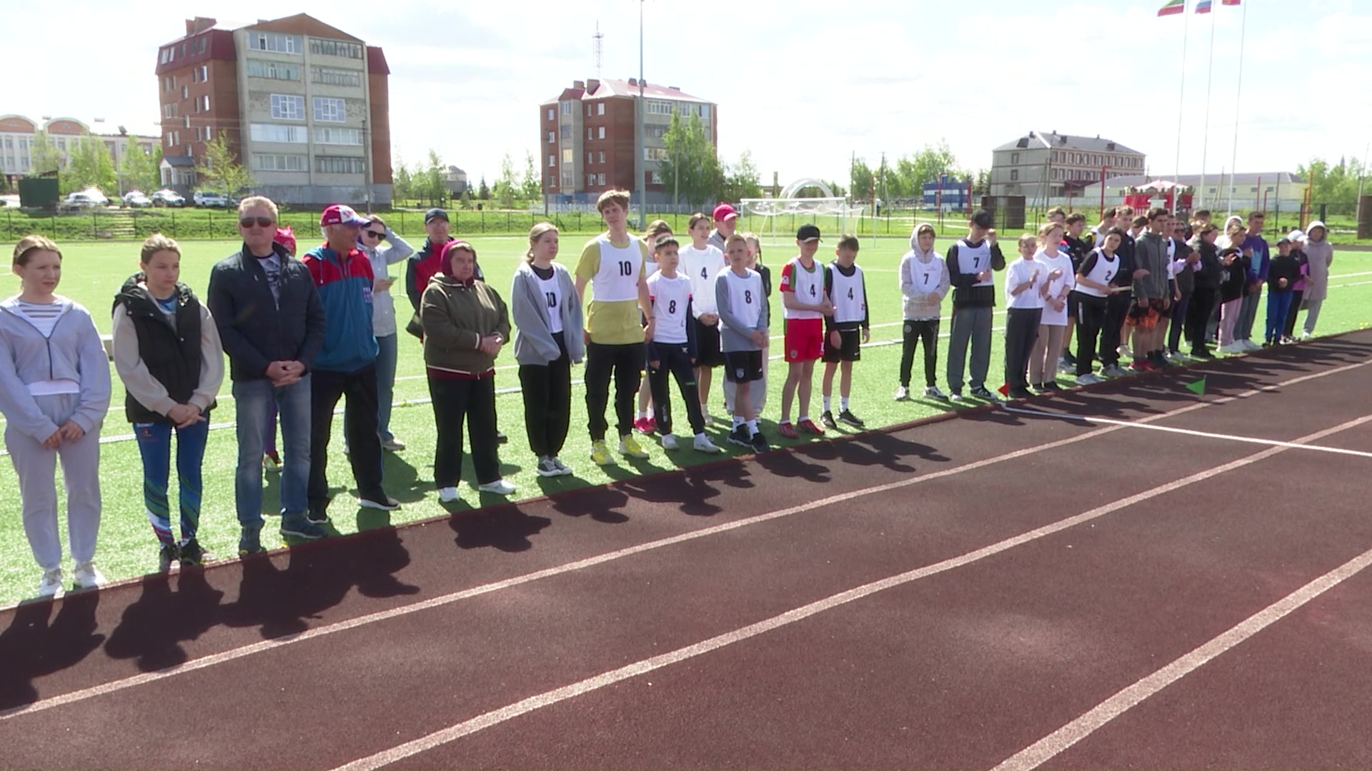 Легкоатлетический сезон в Нурлате открыла традиционная эстафета на призы районной газеты