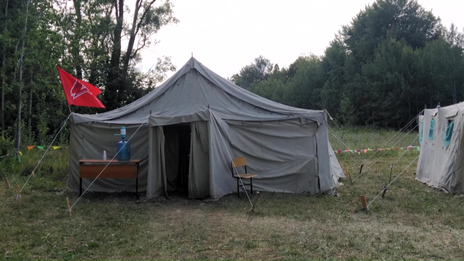 На территории детского лагеря “Заречный” открылась первая смена палаточного лагеря “Ратный сбор”