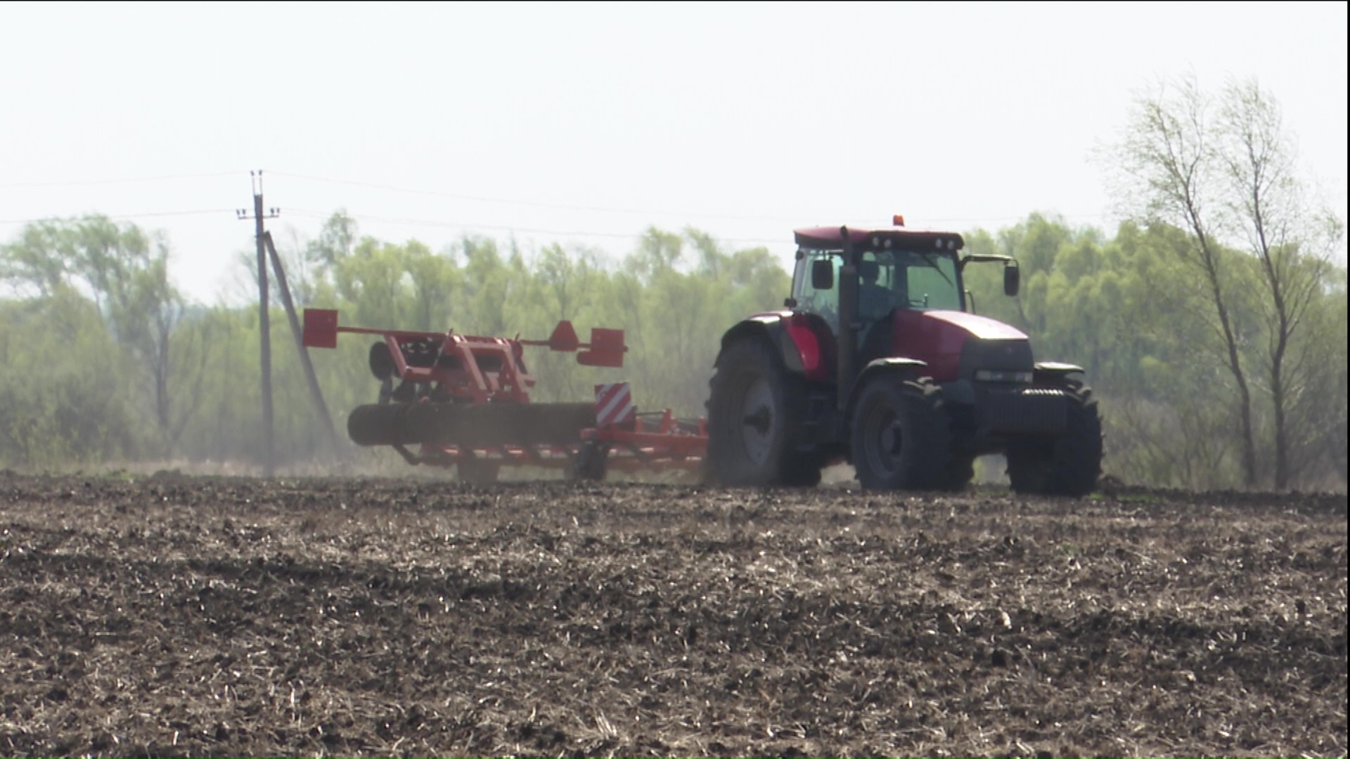 В хозяйствах Нурлатского района весенне-полевые работы в самом разгаре