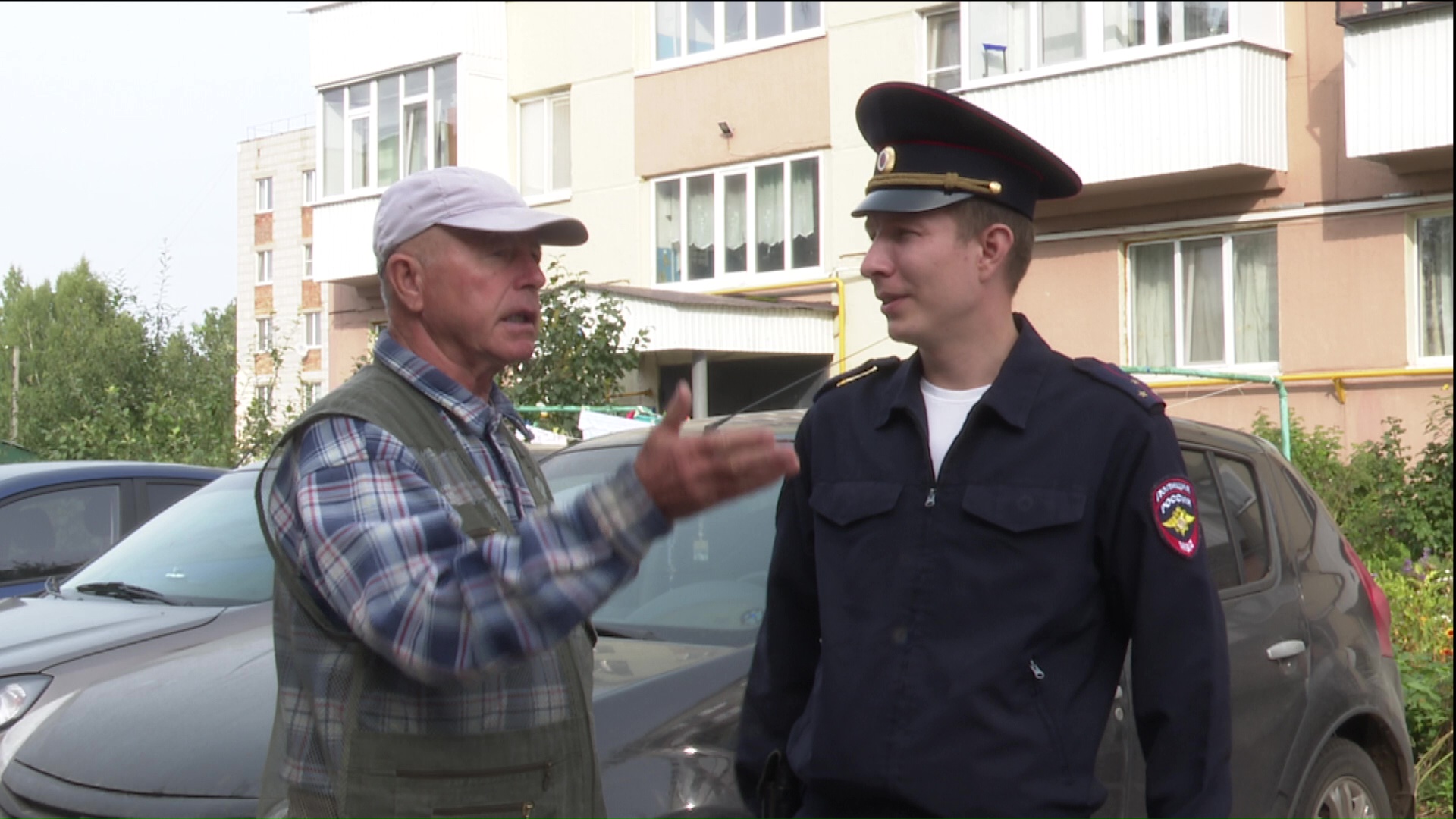 Старший участковый уполномоченный Салават Хаматов говорит: «Мечтаю работать на этой должности до пенсии»