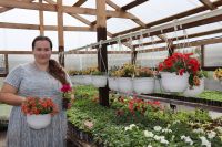 Ольга Егорова из Биляр-Озера вот уже более 8-ми лет занимается выращиванием цветочной рассады