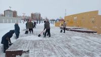 Первый зимний субботник прошёл в нурлатском парке «Спортивный»