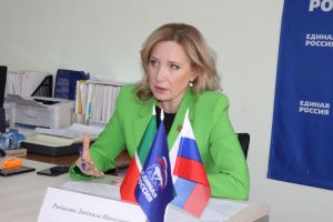 Людмила Рыбакова поддержала благотворительную акцию «Нурлат-информа» «Добрая подписка»