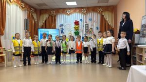 Зимняя дорога не страшна: в нурлатском детском саду «Солнышко» родители и дети учили ПДД вместе