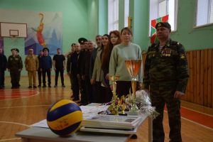 Союз силы духа и спорта: в Бугульме стартовали тренировки по волейболу сидя для ветеранов СВО