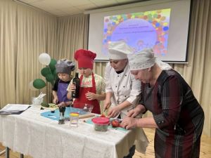 В школе №2 Нурлата состоялся фестиваль «Семья — сердца, согретые счастьем!»