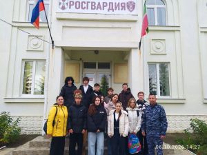 Нурлатские школьники побывали в Росгвардии по проекту «Билет в будущее»
