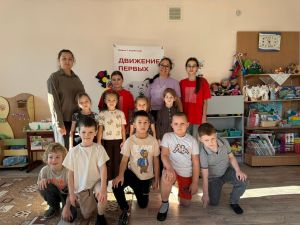 «Первые» Нурлата провели зарядку для малышей из «Родничка»