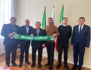 Будущее футбола в районе обсудили глава Нурлатского района и представители ФК «Факел»