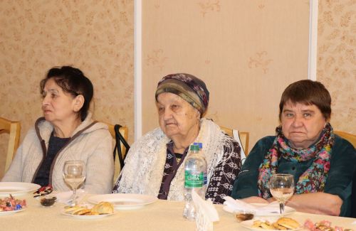 Глава Нурлатского района встретился с представителями старшего поколения