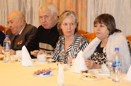 Глава Нурлатского района встретился с представителями старшего поколения
