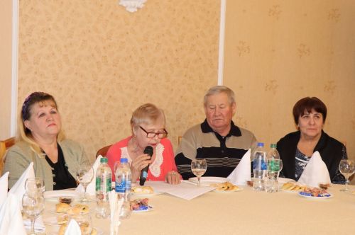 Глава Нурлатского района встретился с представителями старшего поколения