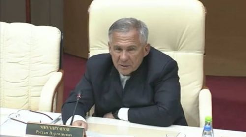 Рустам Минниханов поздравил журналистов с Днем российской печати