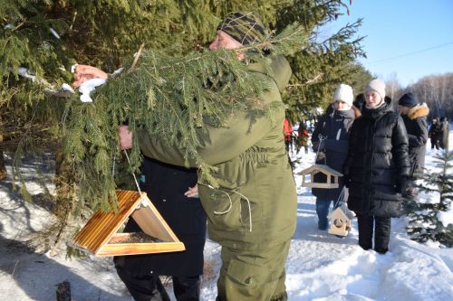 Для учащихся Нурлатской гимназии провели экоурок в лесу
