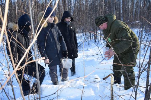 Для учащихся Нурлатской гимназии провели экоурок в лесу
