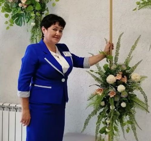 В Нурлате учителю присвоено почетное звание