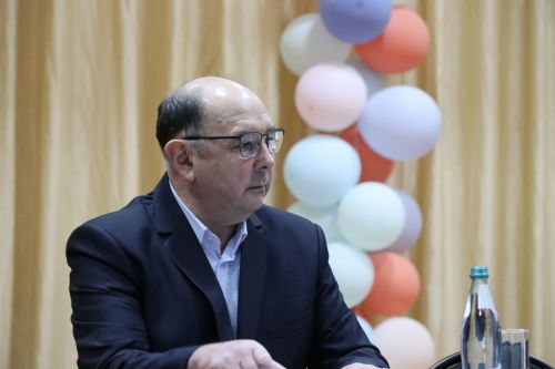 На сходах граждан в Нурлатском районе принял участие Александр Шадриков