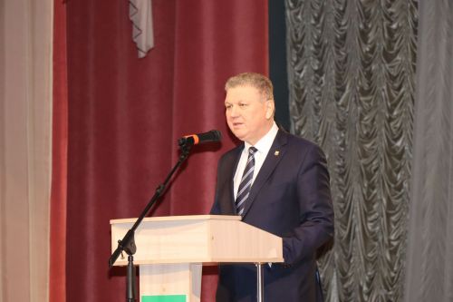 Нурлатцы большим праздничным концертом дали старт Году национальных культур и традиций