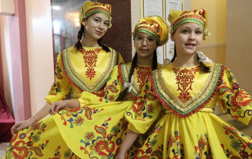 Нурлатцы большим праздничным концертом дали старт Году национальных культур и традиций