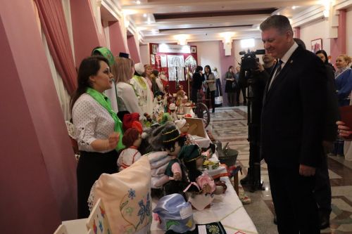 Нурлатцы большим праздничным концертом дали старт Году национальных культур и традиций