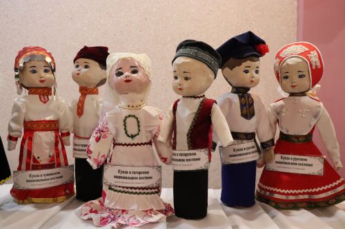 Нурлатцы большим праздничным концертом дали старт Году национальных культур и традиций