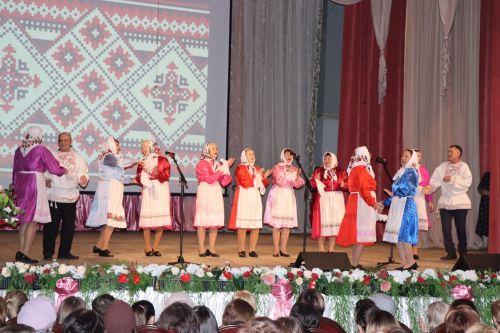 Нурлатцы большим праздничным концертом дали старт Году национальных культур и традиций