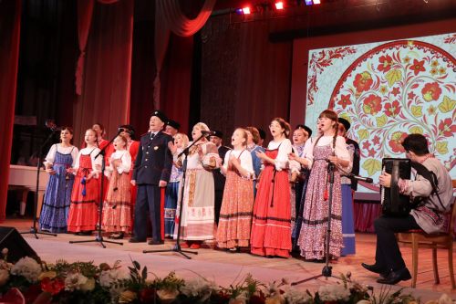 Нурлатцы большим праздничным концертом дали старт Году национальных культур и традиций