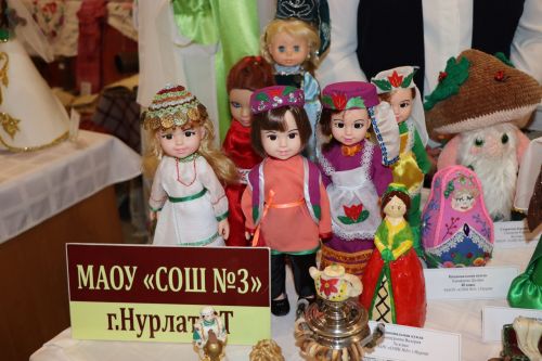 Нурлатцы большим праздничным концертом дали старт Году национальных культур и традиций