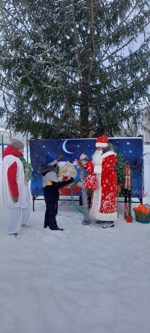 В Нурлате прошла новогодняя эстафета с детьми
