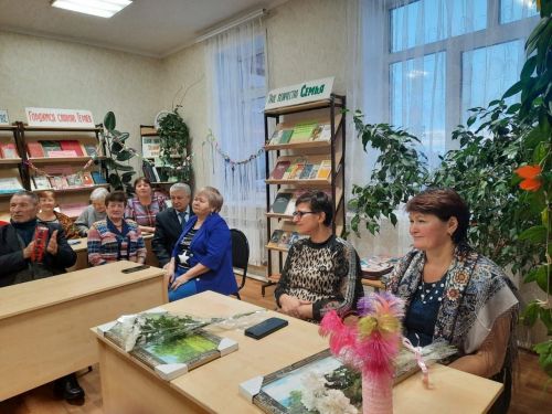 В Старочелнинской библиотеке прошел музыкально-тематический вечер