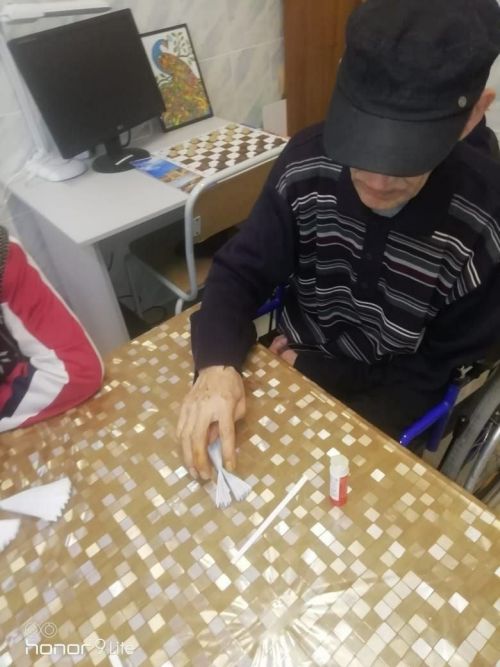 Подопечные Нурлатского дома-интерната для престарелых и инвалидов изготовили Рождественских ангелов
