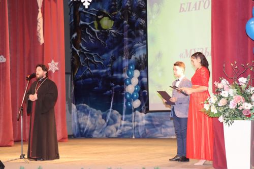 В Нурлате прошел благотворительный Рождественский концерт