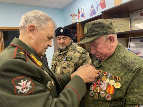 Руководителям Нурлатского ВПК «Легенда» вручен знак «Российского союза ветеранов»