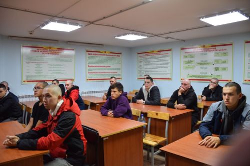 Нурлатские парни уходят служить в Российскую Армию