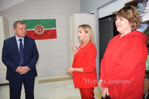 Дамир Ишкинеев поздравил нурлатских волонтеров с годовщиной создания движения «Шьем для наших Нурлат»