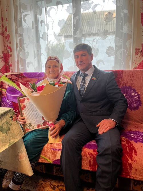 Свой 90-летний юбилей отметила жительница села Бурметьево