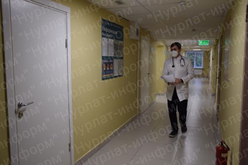 Дамир Ишкинеев поздравил работников Нурлатской ЦРБ с открытием инфекционного отделения