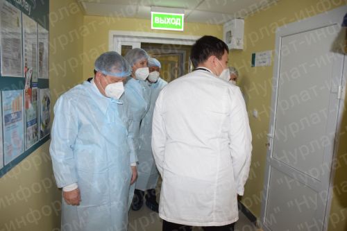 Дамир Ишкинеев поздравил работников Нурлатской ЦРБ с открытием инфекционного отделения